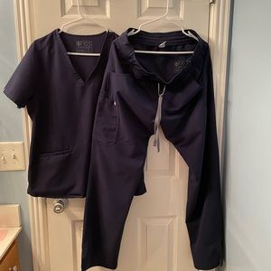 Figs scrubs- navy